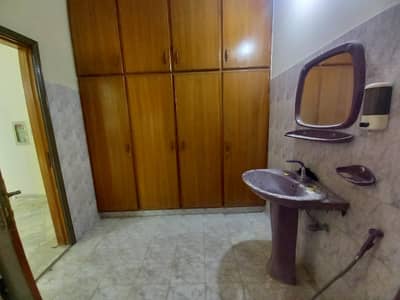 5 marla upper portion for rent