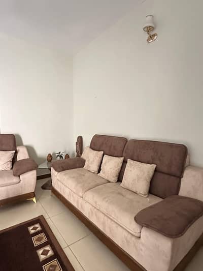 6-Seater Brown Sofa Set with Pillows – Excellent Condition