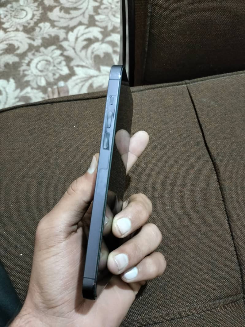 iPhone 14 pro Max Jv 5