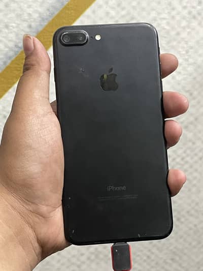 I phone 7 plus bettry chang 32gb pta approved all oky