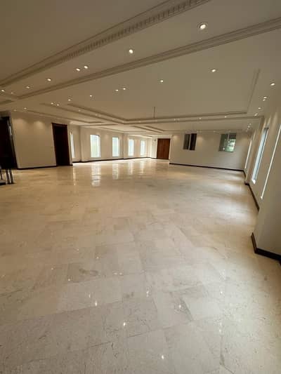 5200 Sqft Commercial Hall For Rent Gulberg Main Boulevard Noor Jaha Road Near Hussain Chowk