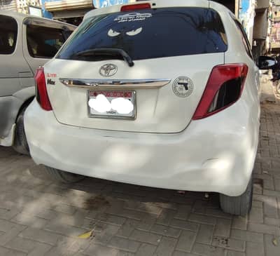 Toyota Vitz 2011/14 Jewella Pearl White Push start Keyless entry