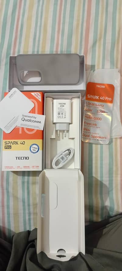 tecno spark 40 pro