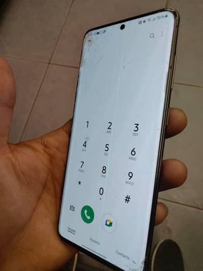 mobile bilkul thk h chalny me glass ka issue he ir 1 line he screen pe