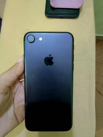 Apple iPhone 7