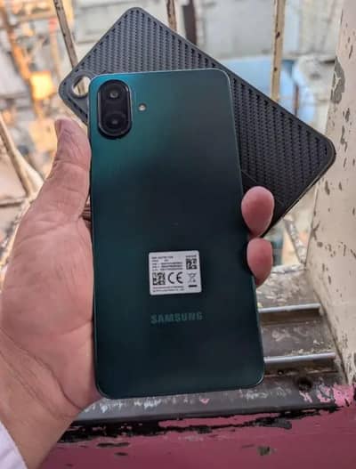 i em selling SAMSUNG GALAXY A. 07 4GB RAM 64GB