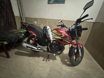 Selling my honda cb150f 2025/26 shape