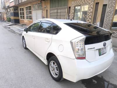 prius 2011/2016 good condition