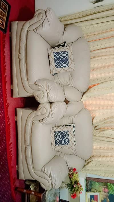 7 siter sofa cntctt num 03709177793 location peshwar can't mall road