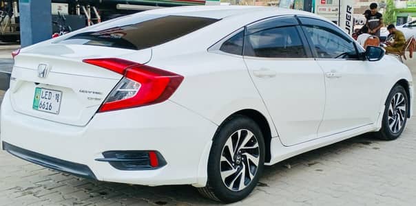 civic 1.8 fresh condition +92 306 7043635