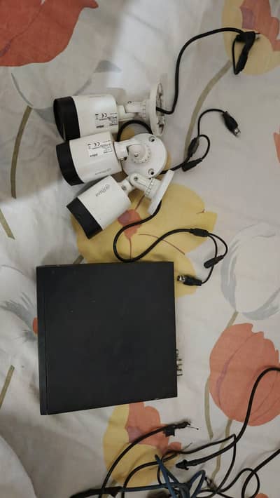 CCTV camera with DVR 500 GB