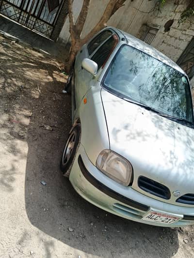 I am selling my Nissan marc