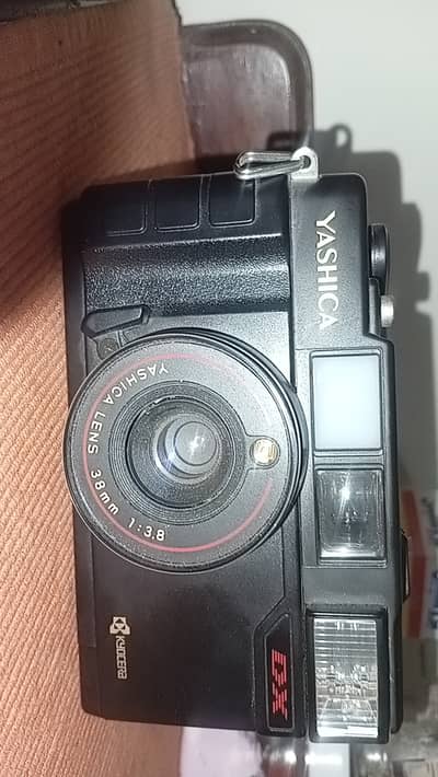 Kyocera Yashica MF‑2 Super – Vintage 35mm Film Camera (Untested)” 