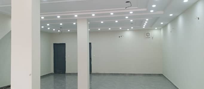 6 Marla Brand New 1st Floor Commercial Hall For Rent In Pia Society