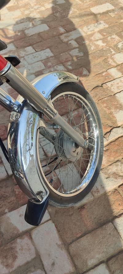 engine frame bilkul okay har chies ke guarantee ha