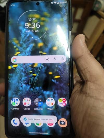 Motorola edge 30 pro SD 8 gen 1, 144hz