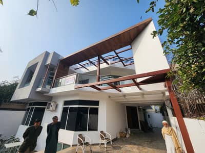 BRAND NEW HOUSE FOR RENT IN F-8