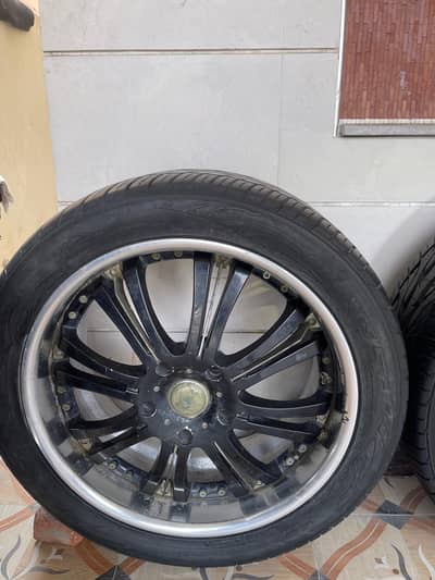 land cruiser v8 alloy rim  available for sale