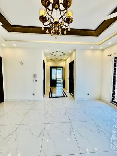 1 Kanal upper portion for rent