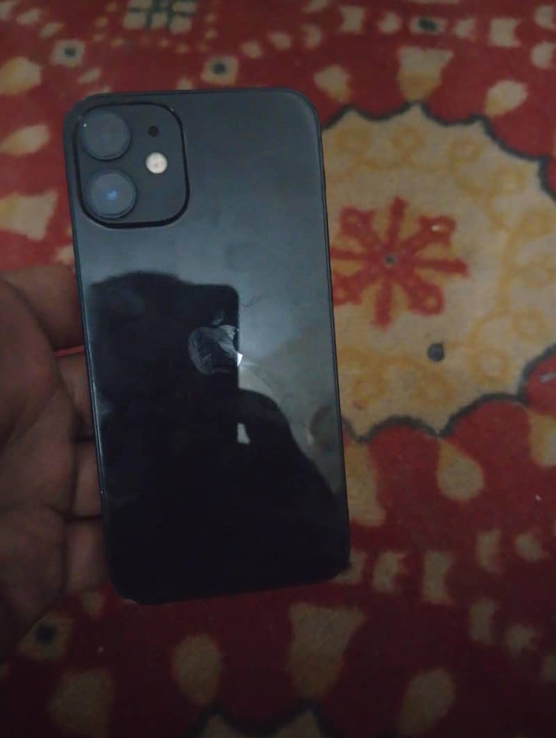 iphone 12 Mini 1