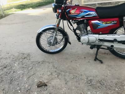 Honda CG 125 24/25 islamabad registered golden number