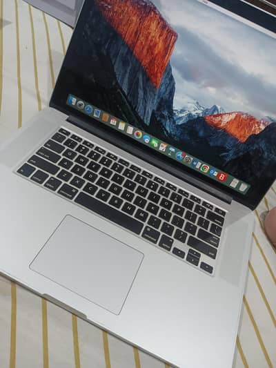 Apple MacBook Pro