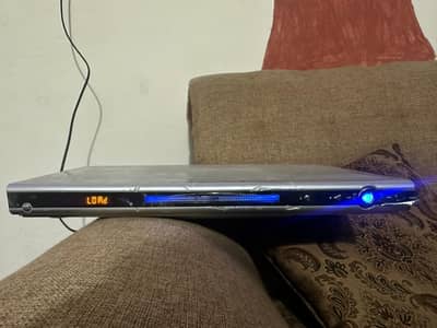 Philips DVD Player MP4/USB/DivX Compatible Silver  Excellent Condition
