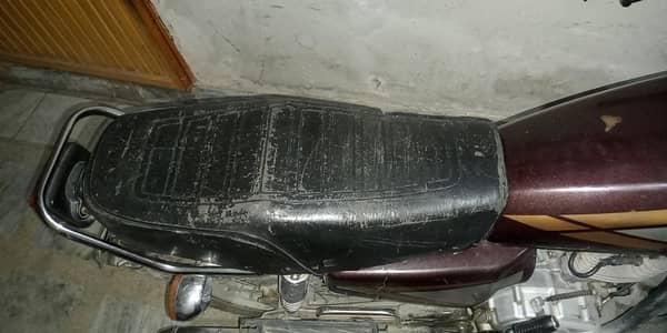 Honda 125 Seat O3OI56O2OO3