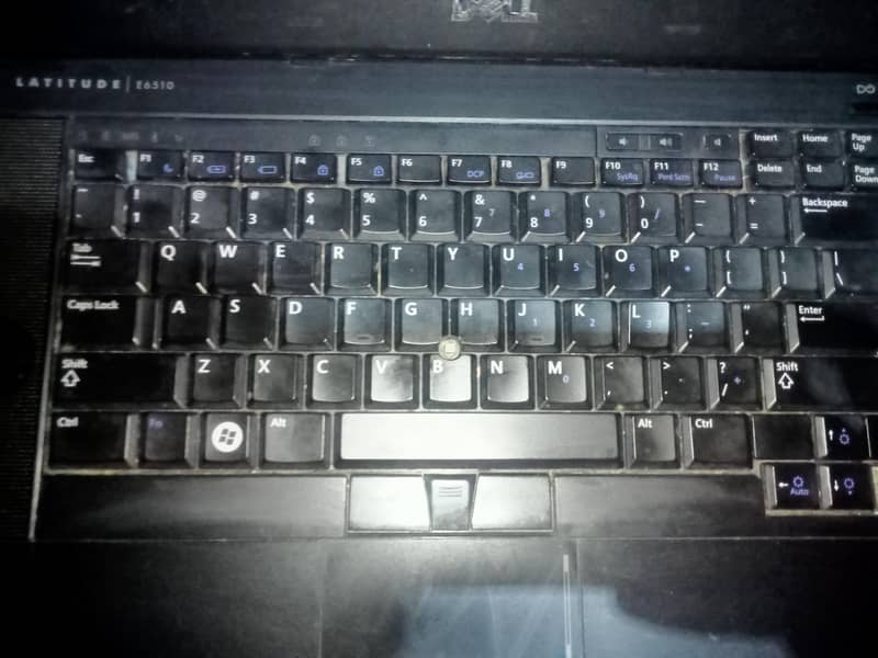 Latitude E6510 0
