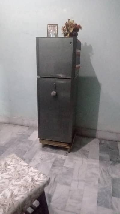 Urgent Sale Fridge 10/10