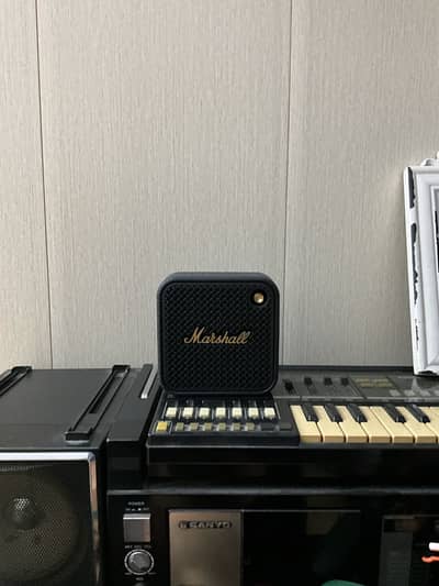 Marshall Willen Il Black and Brass - Portable speaker