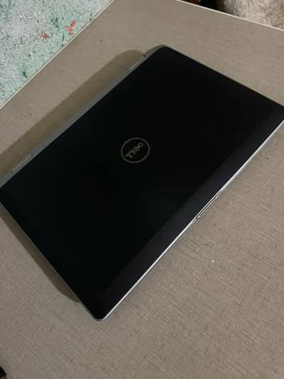 Dell Laptop 10/10 condition  i7 3 generation