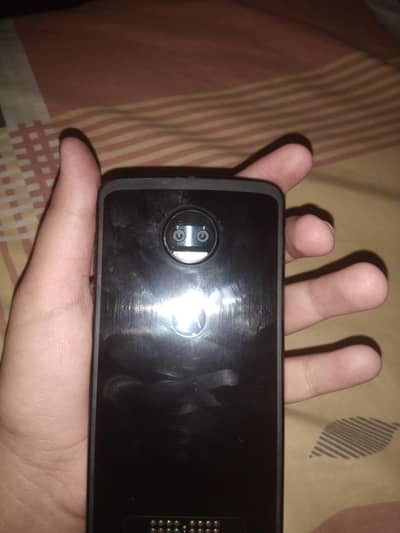 moto z4 4 +64 gb storage