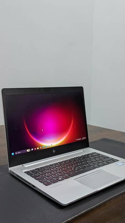 HP EliteBook i7 8th Gen  8 gb ram or 238 ssd  4 Hour Battery