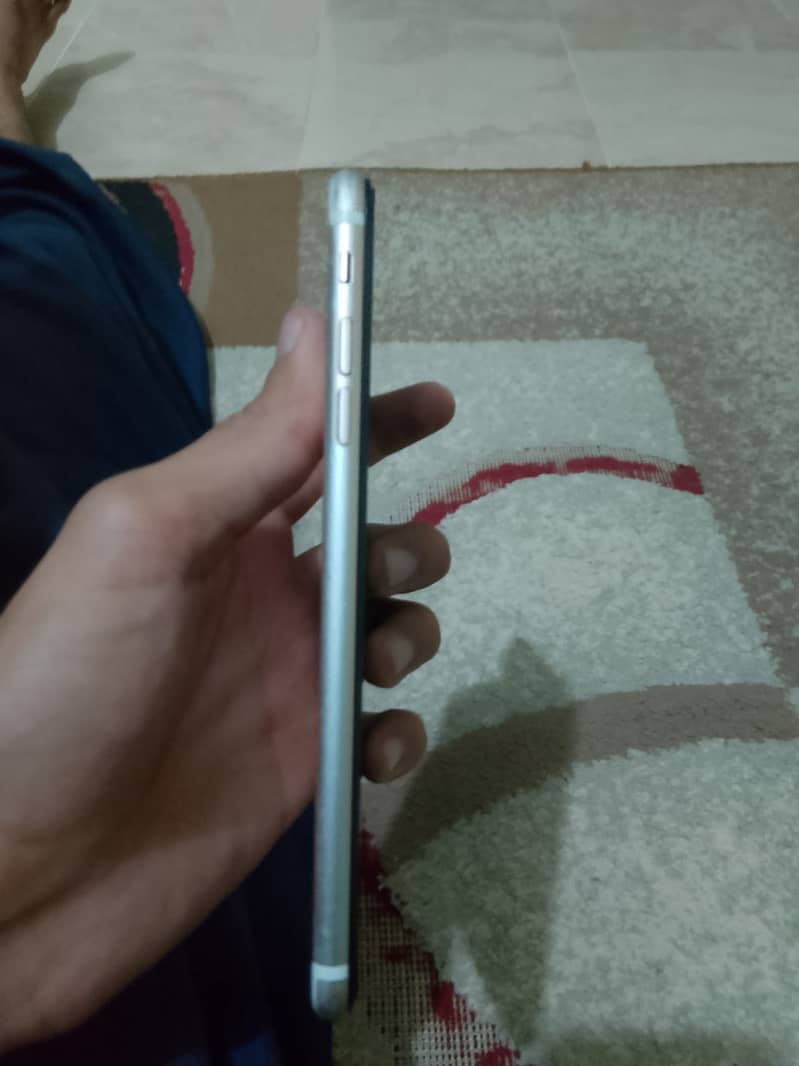 Iphone 7plus read ad 4