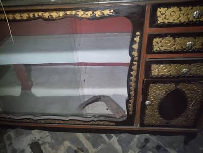 Taali Showcase Crockery