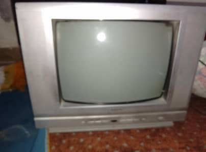 Urgent TV FOR SALE NOBEL TV