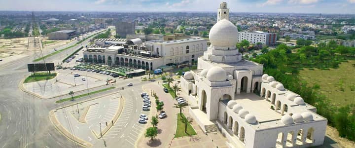 10 Marla Top Location Plot For Sale in Lake city Lahore