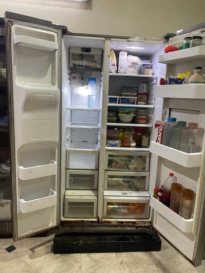 Samsung 2 door fridge
