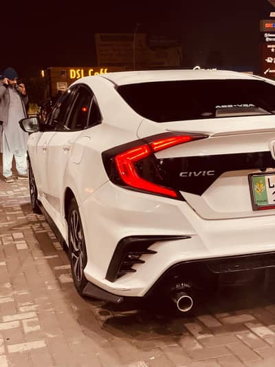 Civic 2017 oriel 1.8