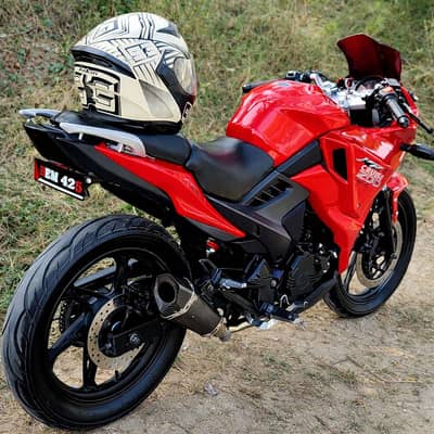 Zxmco KPR 200 only 6400km used