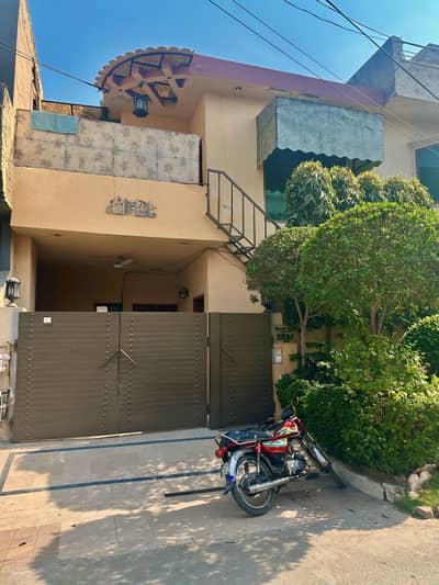 I SELL 5MARLA HOUSE IN G3 BLOCK WAPDA TOWN LAHORE