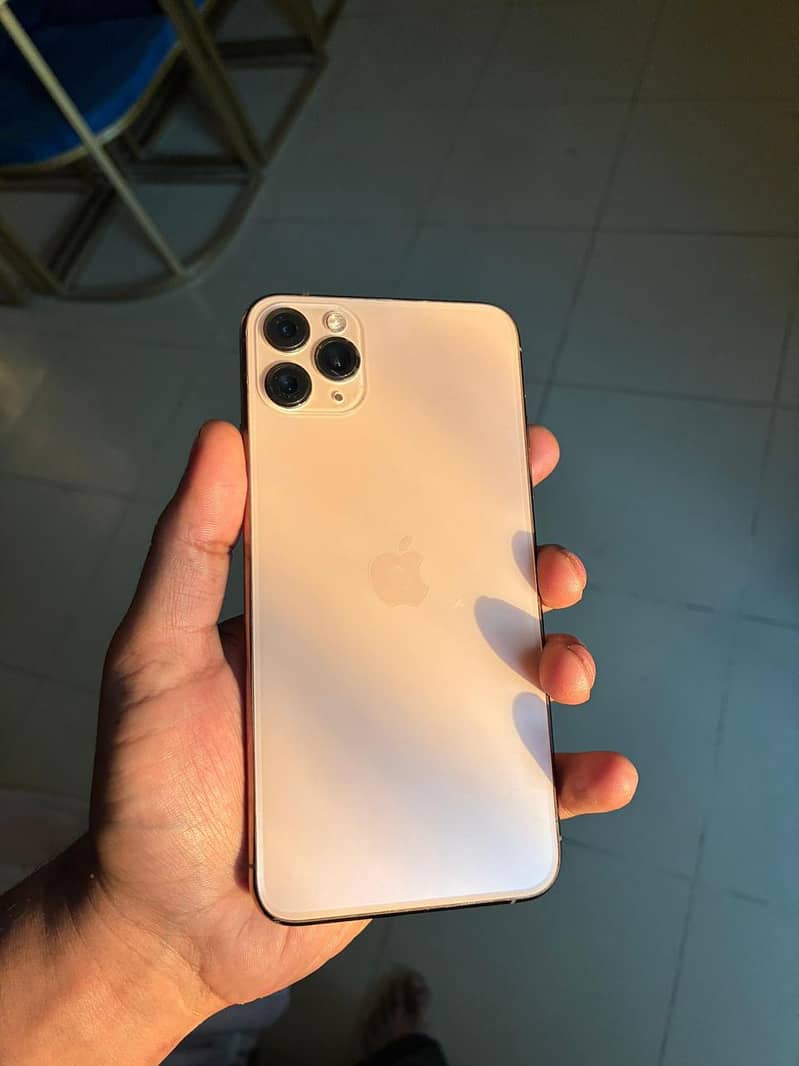 iphone 11 pro max PTA APPROVED 2