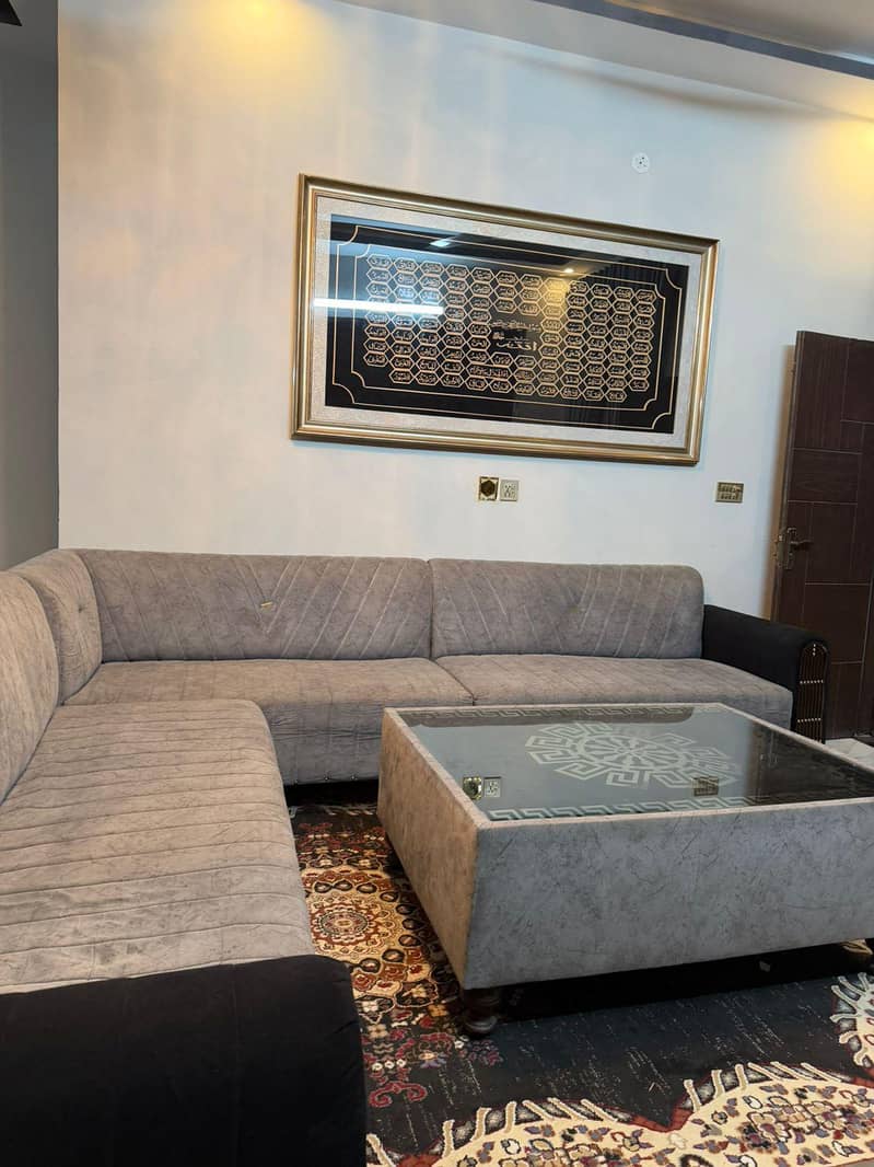 L shaped sofas with Table 3