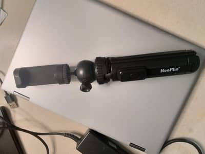 Neephoo Hand Grip Tripod