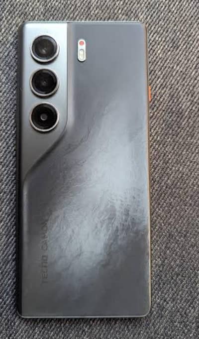 Tecno camon 40 pro qisto wala mobile ha
