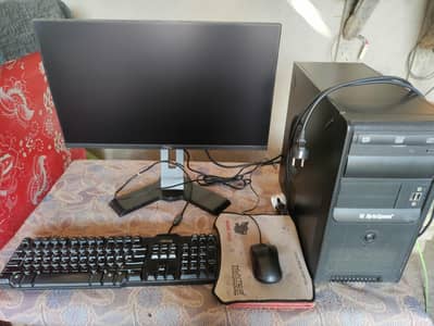 Core i5 10th gen 16GB RAM RX 590 8GB GPU 24 inche LCD