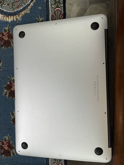 MacBook Air (13-inch,Early 2015)
