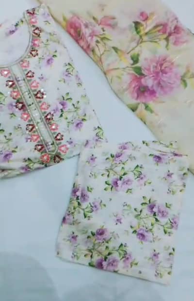 New 3 piece summer stuff available.