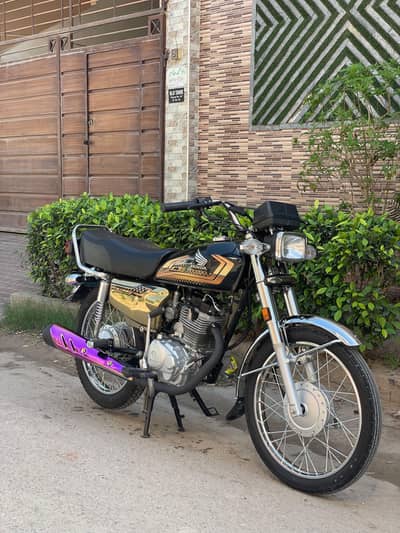 Honda 125 gold edition model 2025 low mileage bike